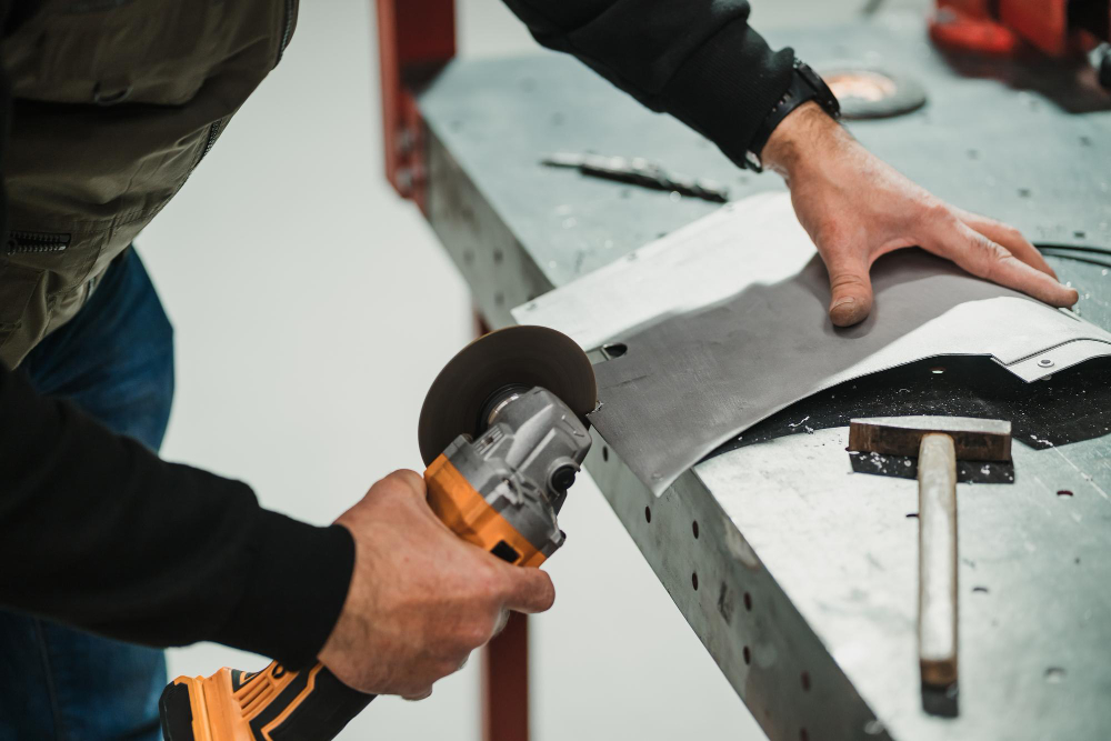 When to Choose Saw Cutting vs. Laser Cutting